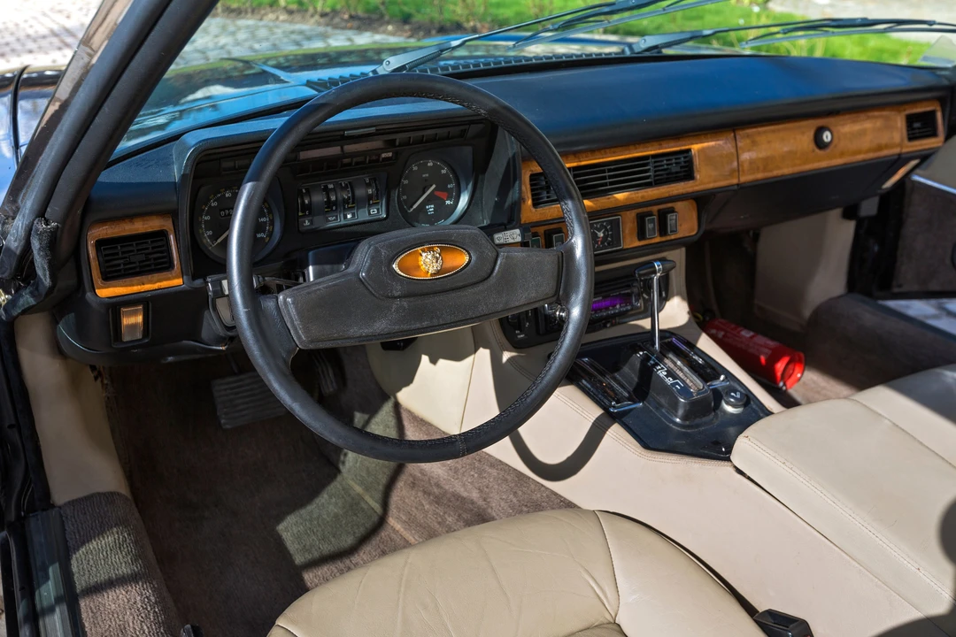 1984 Jaguar XJS Pre-Facelift V12 - Image 13 of 31