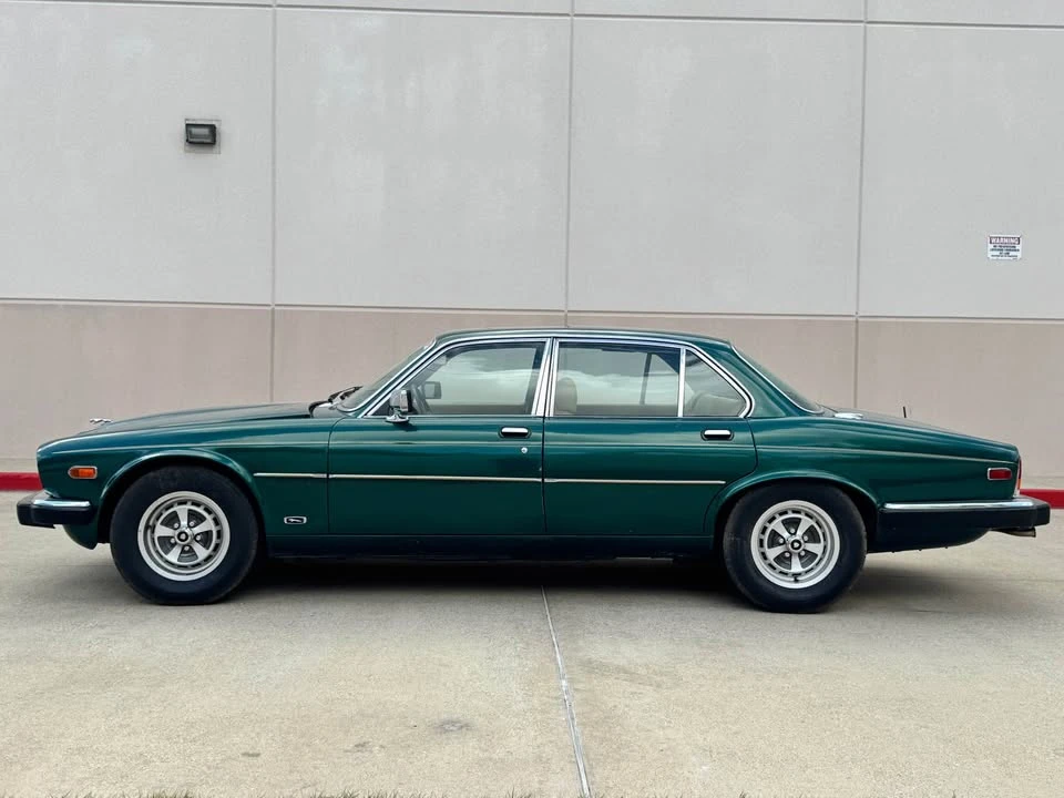 1984 Jaguar XJ Series 3 - Image 2 of 20