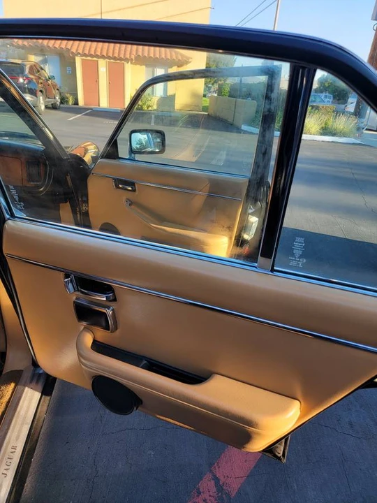1984 Jaguar XJ Series 3 - Image 16 of 24