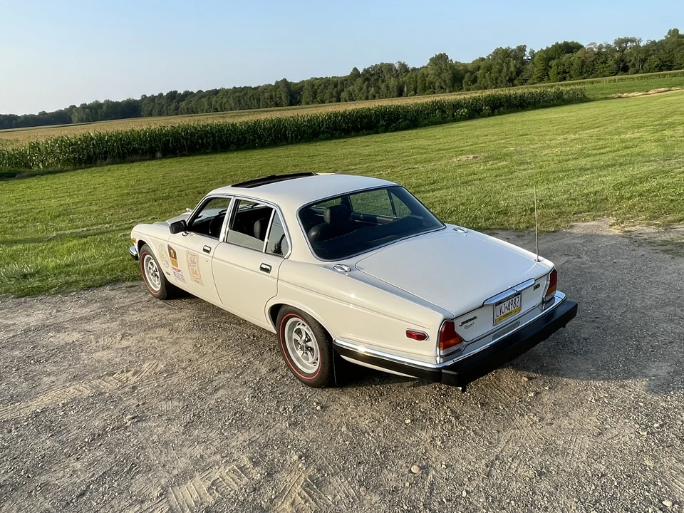 1984 Jaguar XJ Series 3 - Image 16 of 31