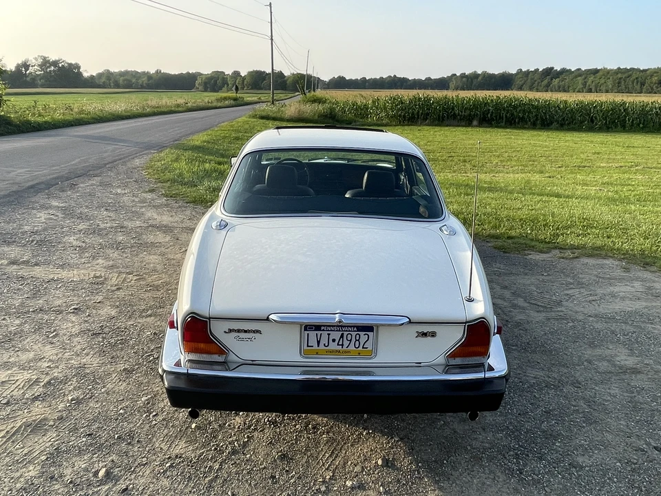 1984 Jaguar XJ Series 3 - Image 26 of 31
