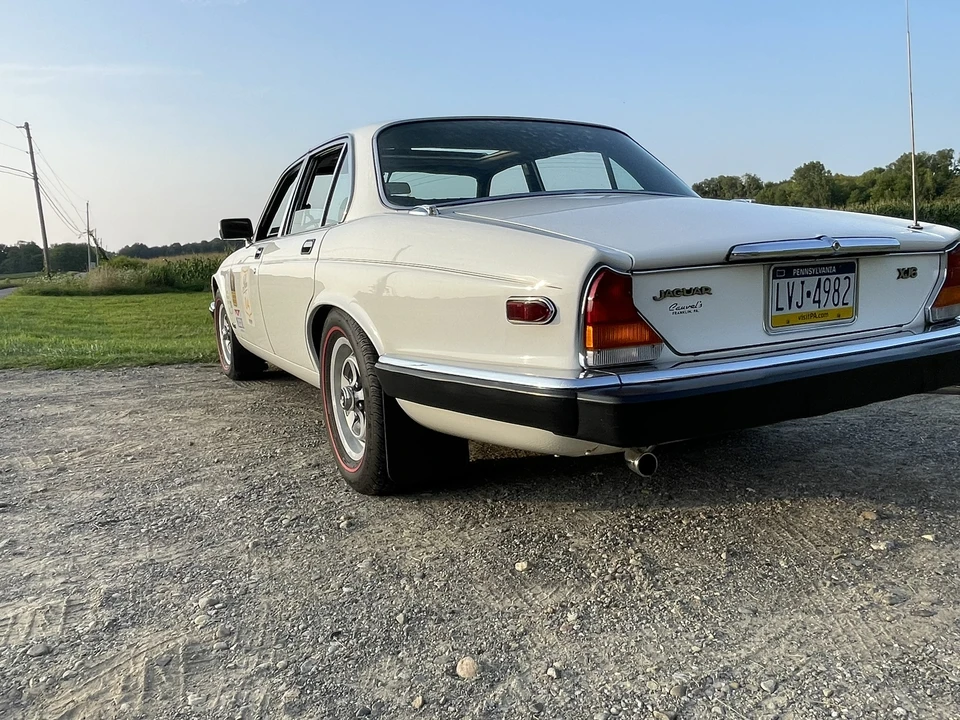1984 Jaguar XJ Series 3 - Image 24 of 31