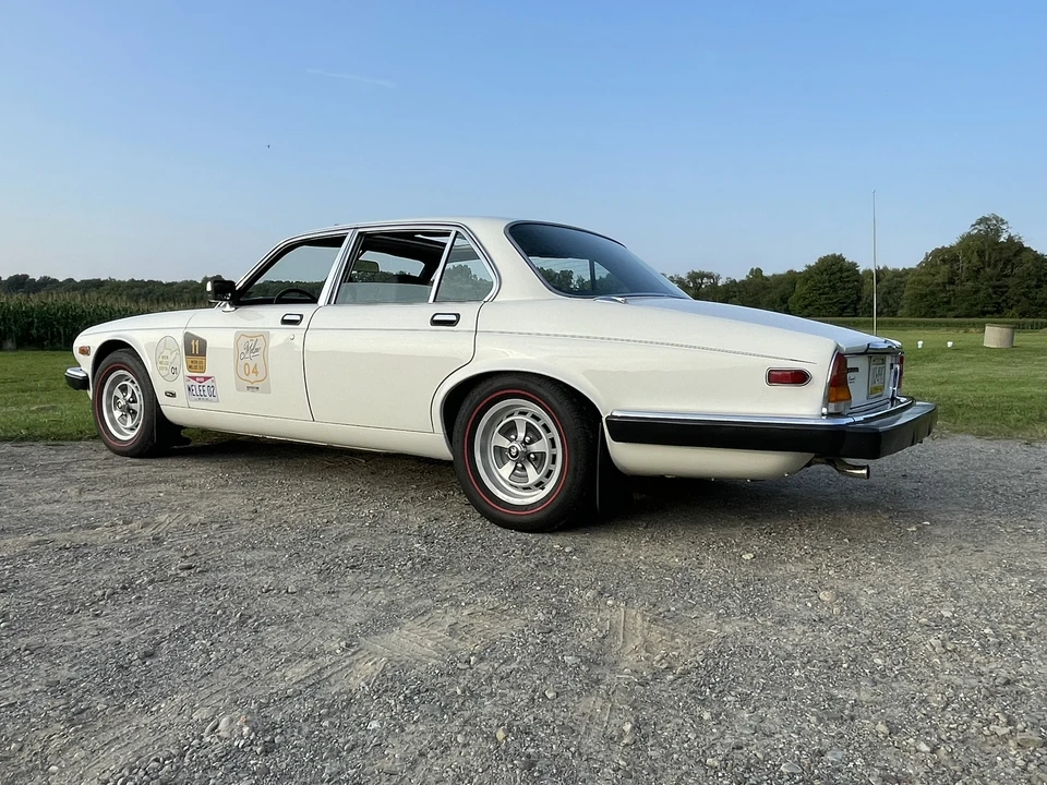 1984 Jaguar XJ Series 3 - Image 15 of 31