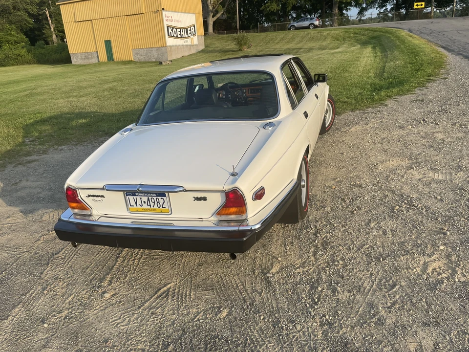 1984 Jaguar XJ Series 3 - Image 29 of 31