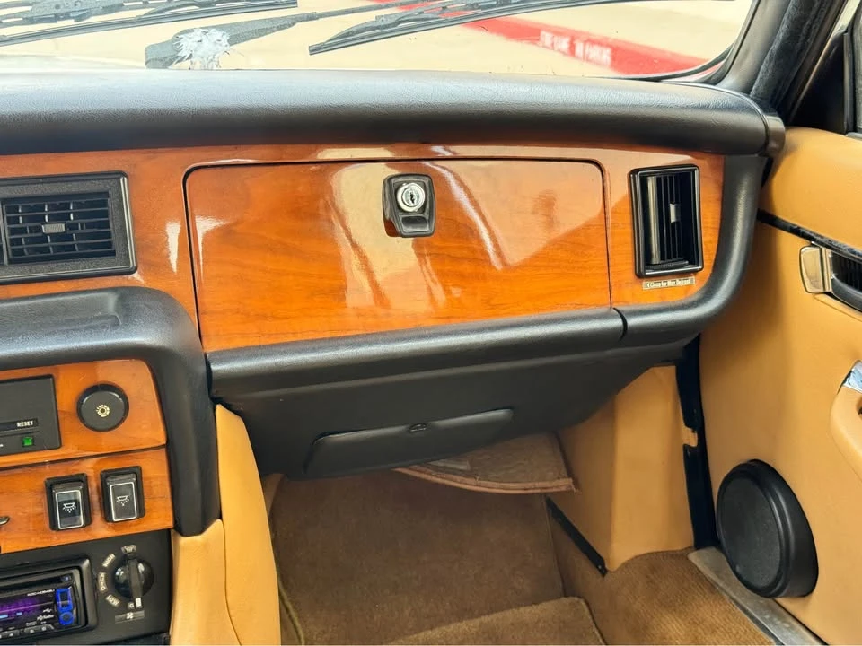 1984 Jaguar XJ Series 3 - Image 19 of 20