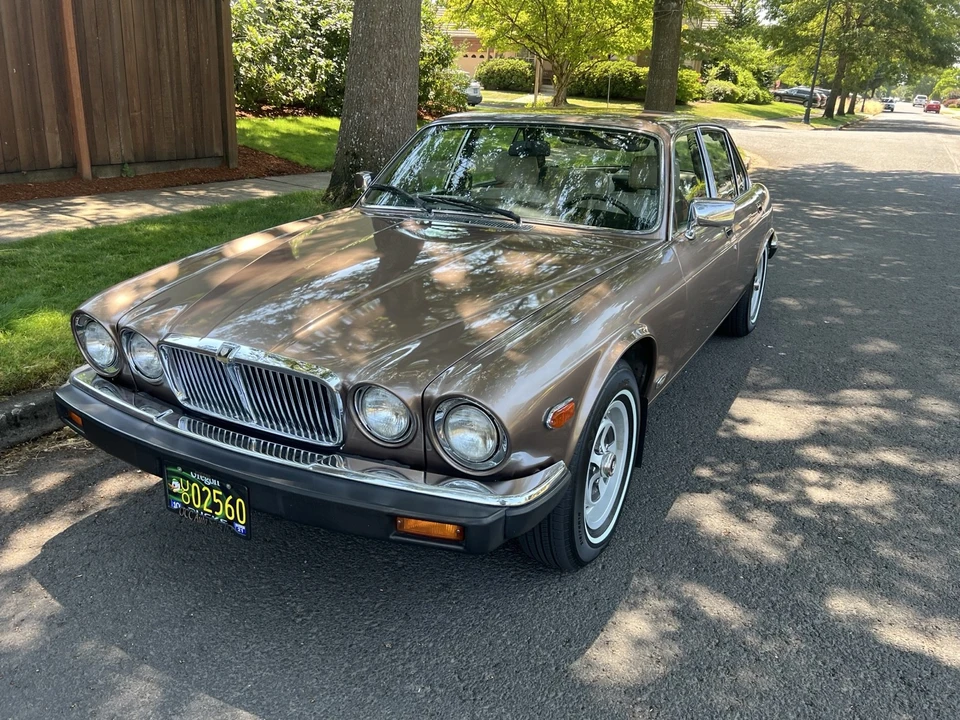 1984 Jaguar XJ Series 3 - Image 9 of 21