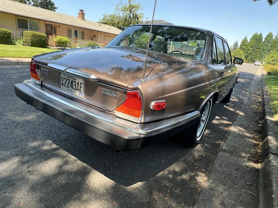1984 Jaguar XJ Series 3 - Image 4 of 21