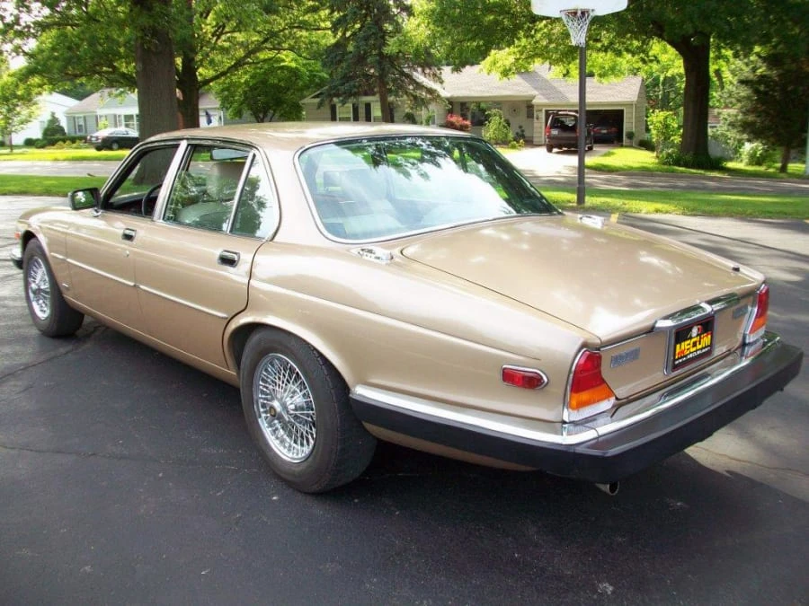 1984 Jaguar XJ Series 3 - Image 2 of 8