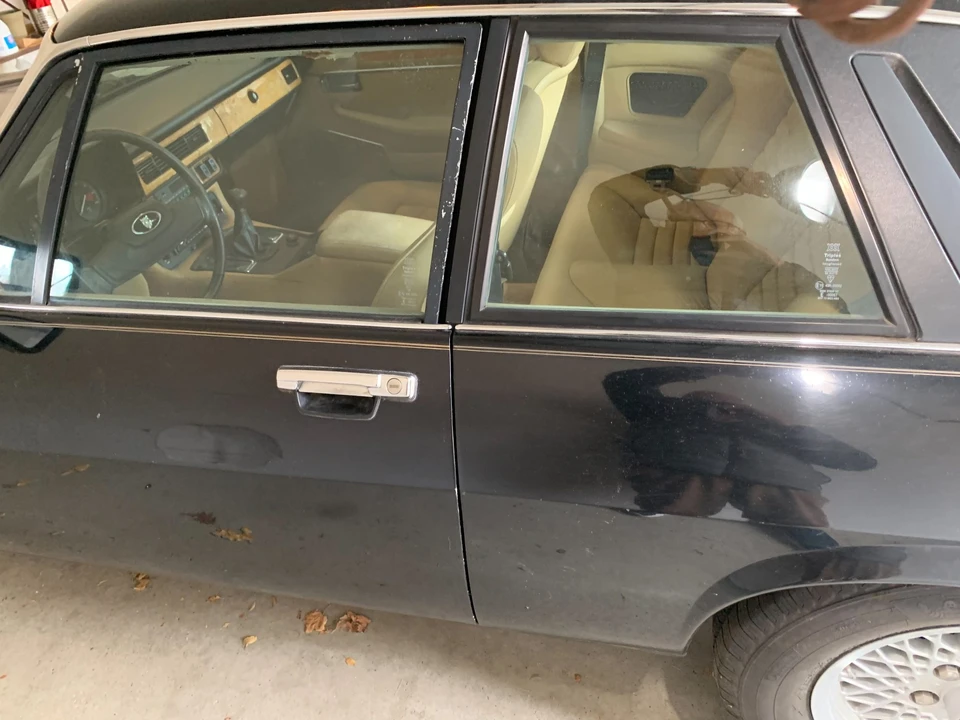 1984 Jaguar XJS Pre-Facelift AJ-6 - Image 17 of 31