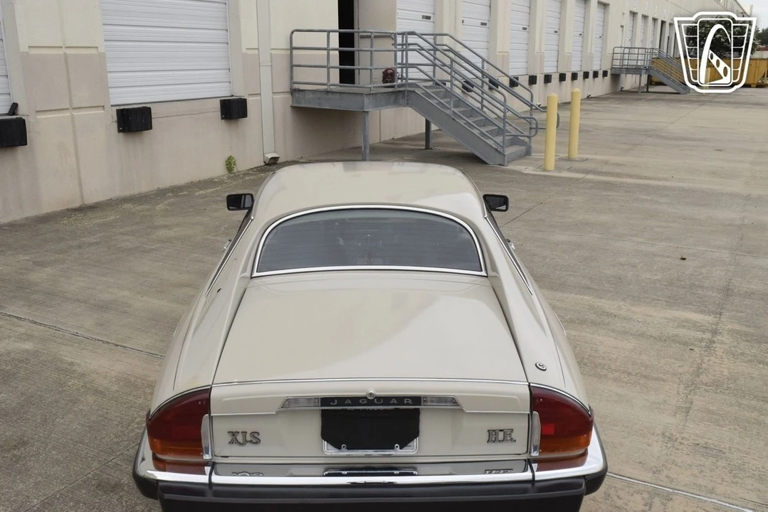 1984 Jaguar XJS Pre-Facelift V12 - Image 11 of 12