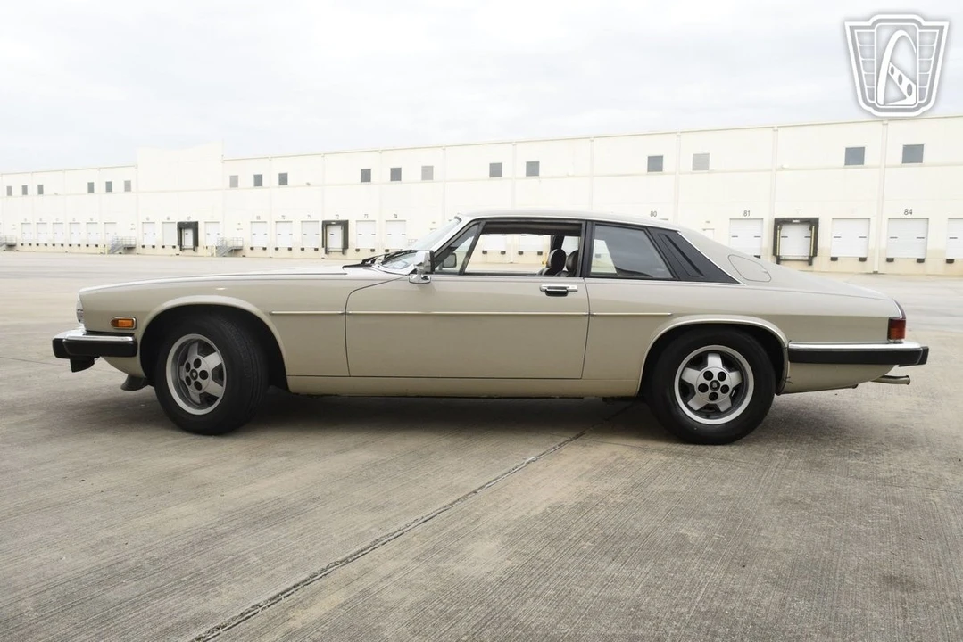 1984 Jaguar XJS Pre-Facelift V12 - Image 7 of 12