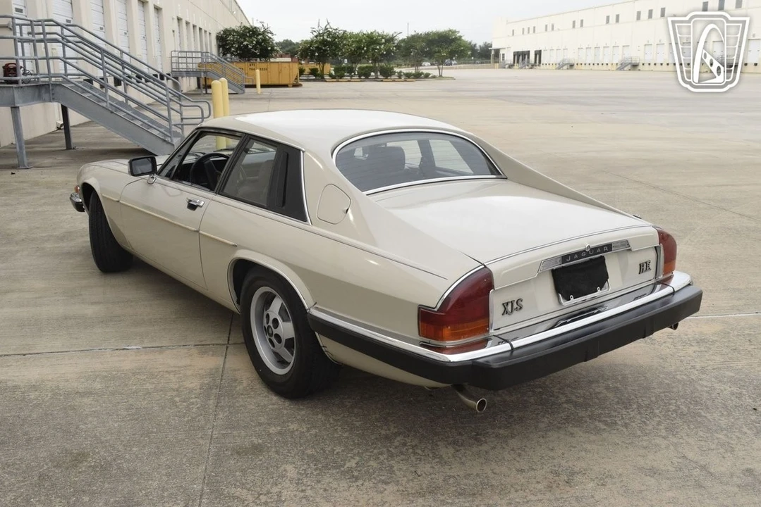 1984 Jaguar XJS Pre-Facelift V12 - Image 9 of 12