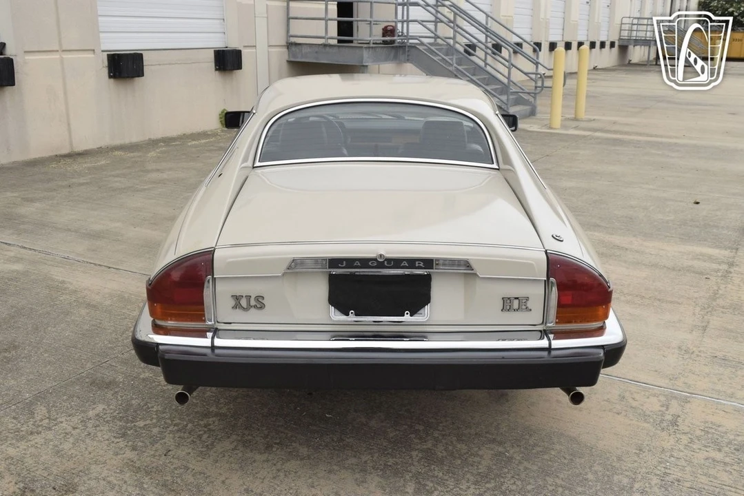 1984 Jaguar XJS Pre-Facelift V12 - Image 12 of 12