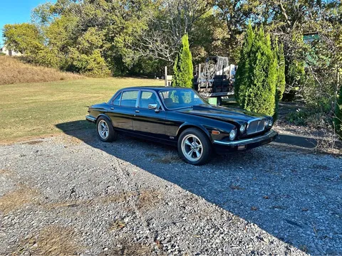 1984 Jaguar XJ Vanden Plas Sedan
