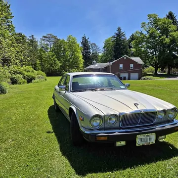 1984 Jaguar XJ6