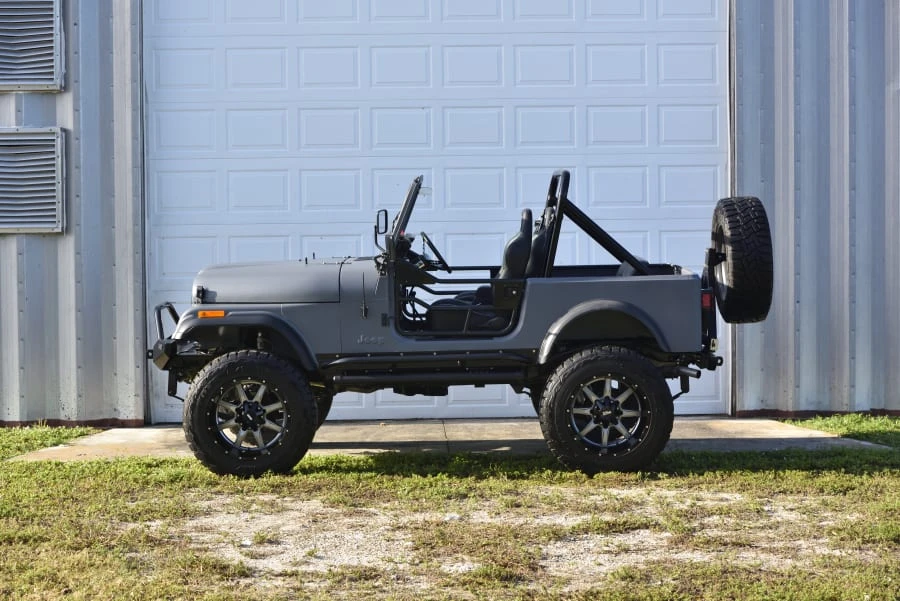 1984 Jeep CJ7 - Image 2 of 31