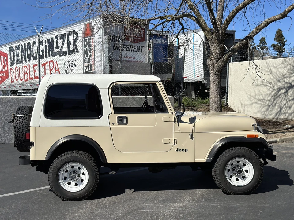1984 Jeep CJ7 - Image 11 of 31
