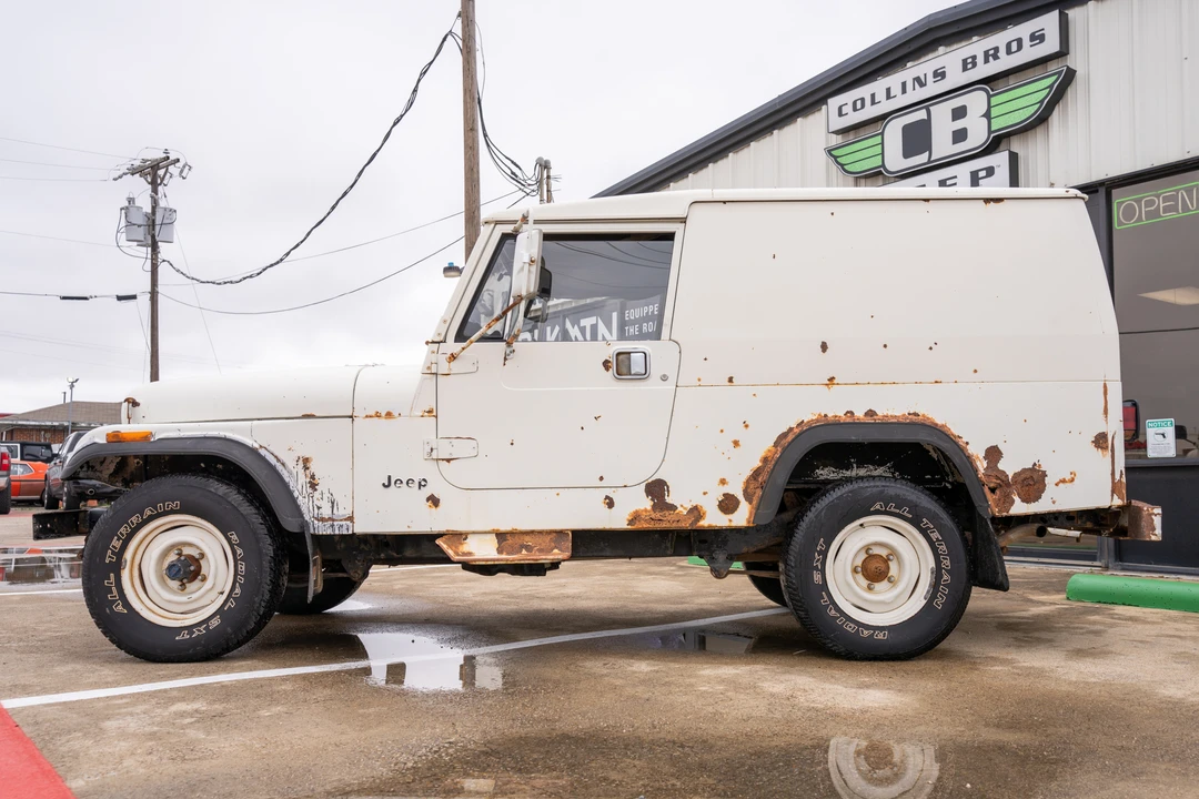 1984 Jeep CJ8 Scrambler - Image 4 of 31