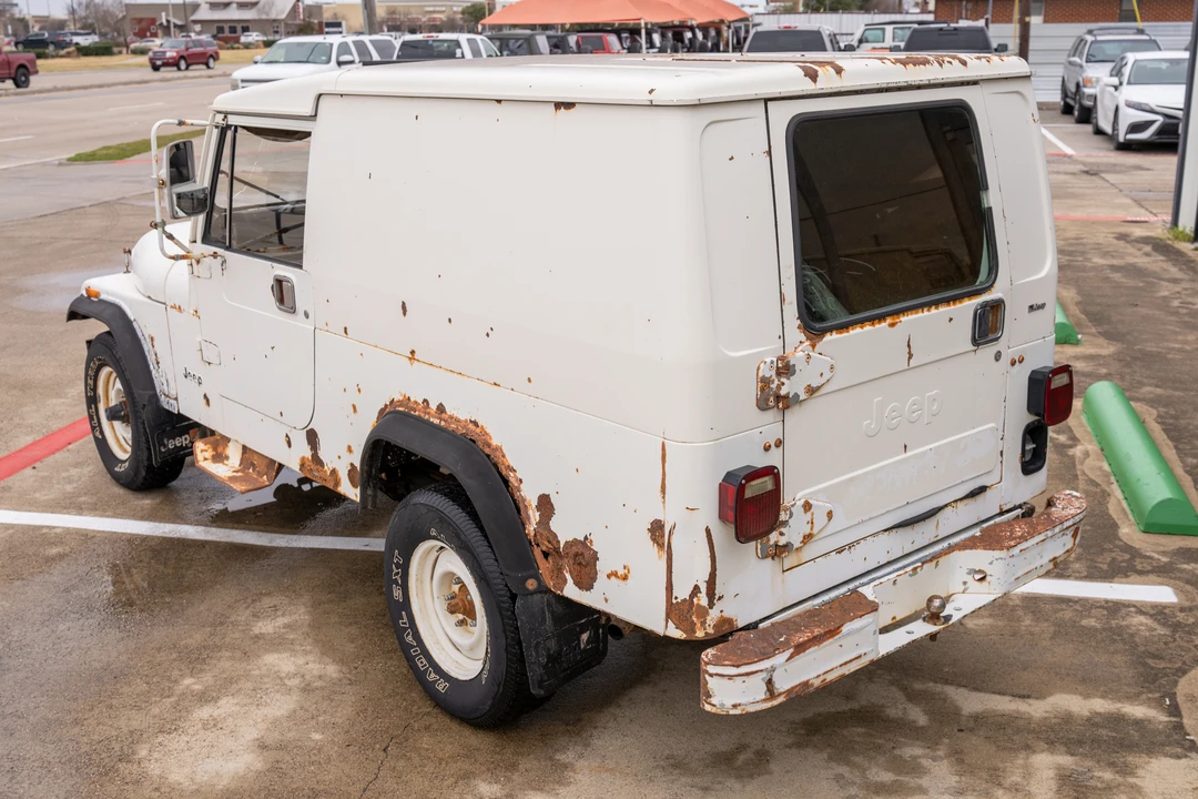 1984 Jeep CJ8 Scrambler - Image 9 of 31