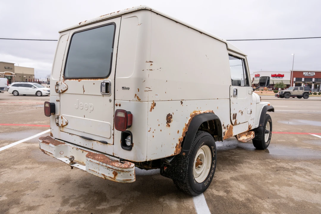 1984 Jeep CJ8 Scrambler - Image 13 of 31