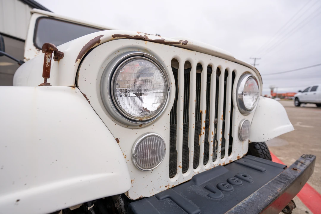 1984 Jeep CJ8 Scrambler - Image 29 of 31