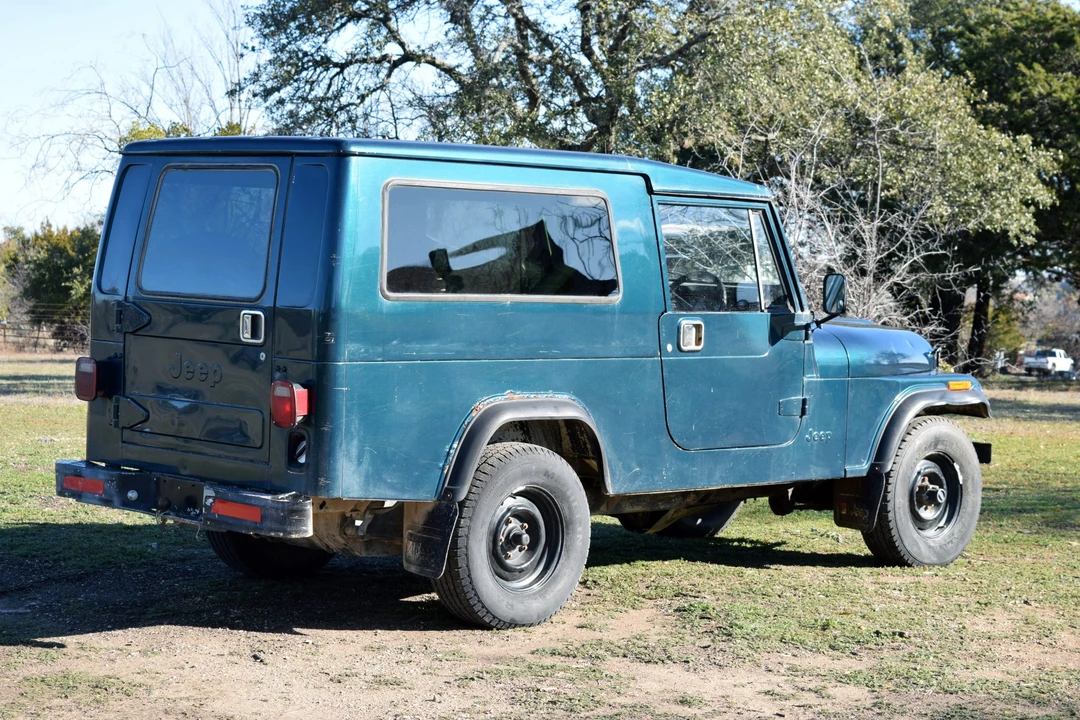 1984 Jeep CJ8 Scrambler - Image 7 of 31