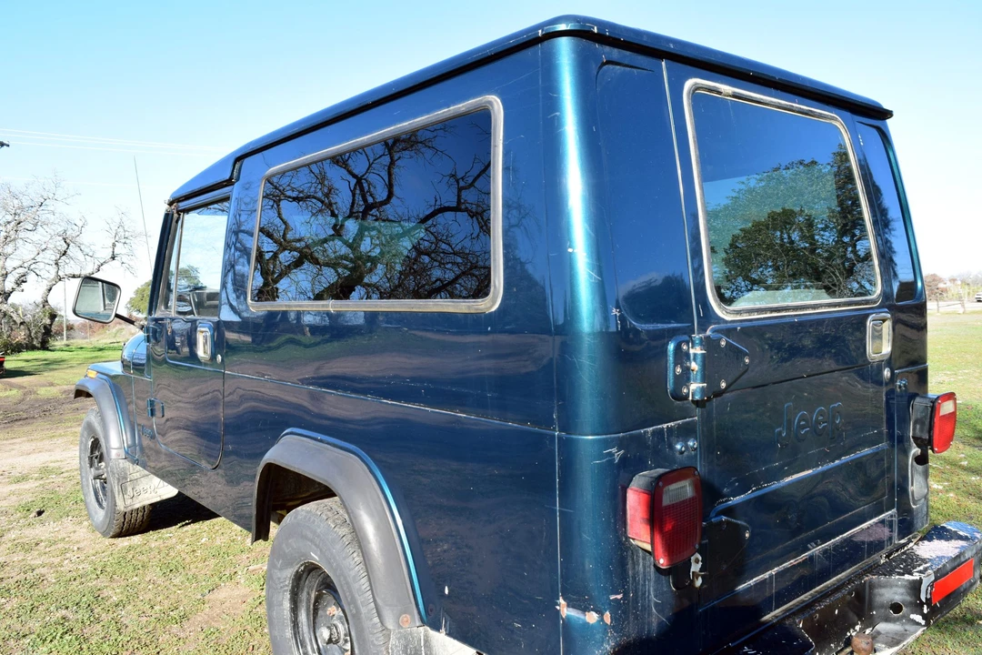 1984 Jeep CJ8 Scrambler - Image 19 of 31