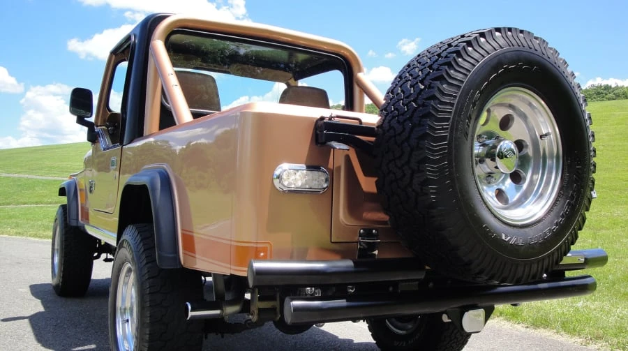 1984 Jeep CJ8 Scrambler - Image 10 of 12