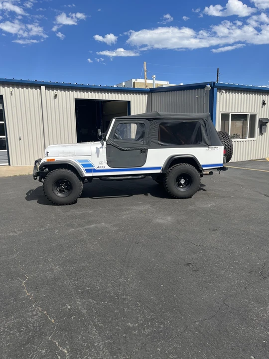 1984 Jeep CJ8 Scrambler - Image 8 of 31