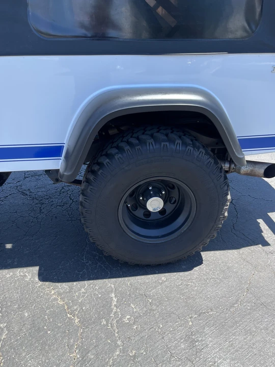 1984 Jeep CJ8 Scrambler - Image 24 of 31