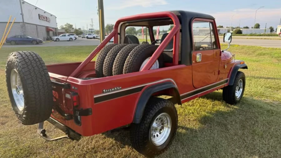 1984 Jeep CJ8 Scrambler - Image 3 of 31