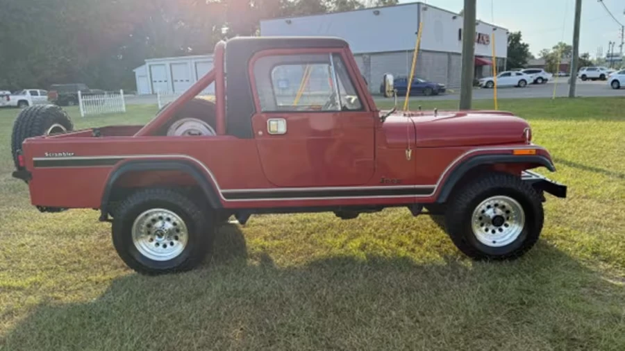 1984 Jeep CJ8 Scrambler - Image 7 of 31