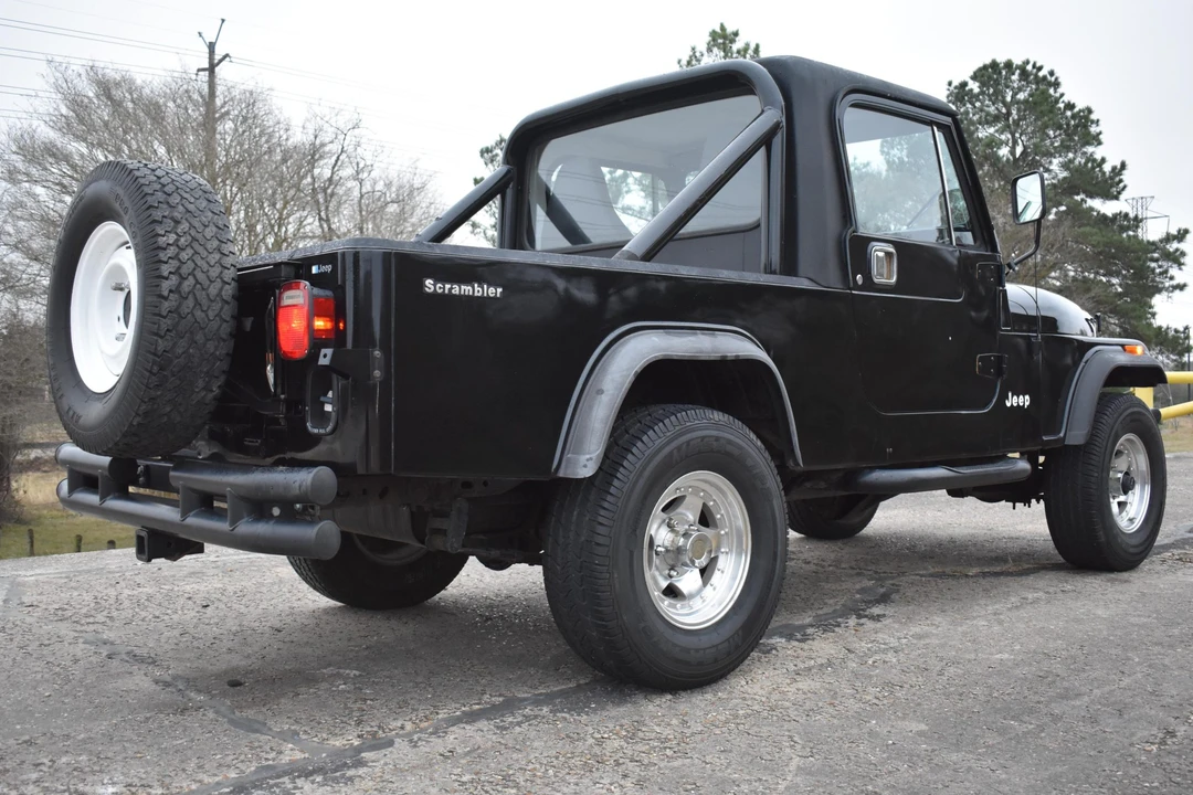 1984 Jeep CJ8 Scrambler - Image 10 of 31