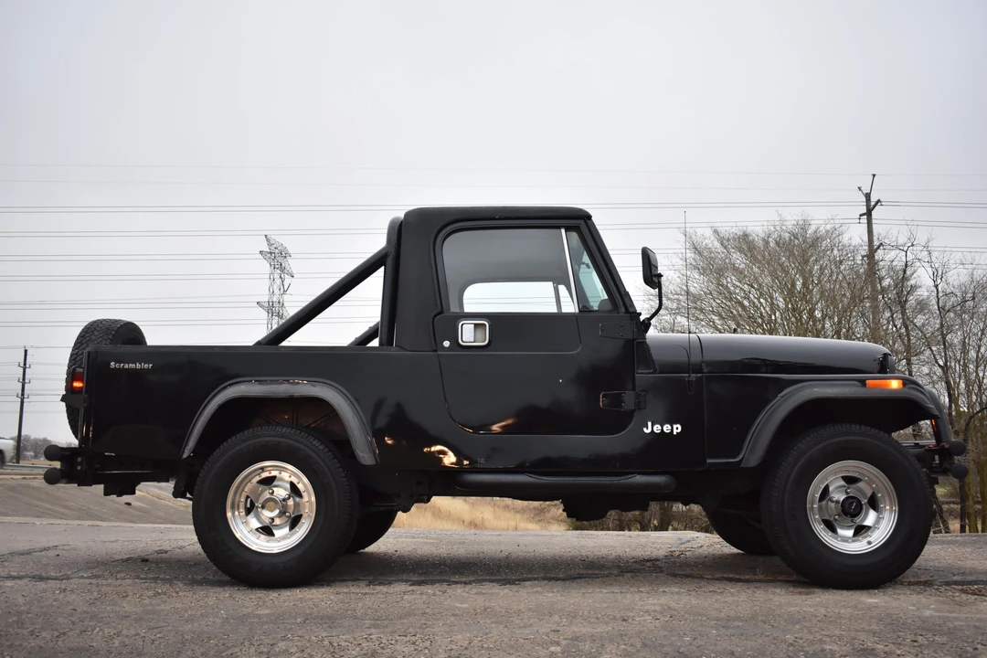 1984 Jeep CJ8 Scrambler - Image 8 of 31
