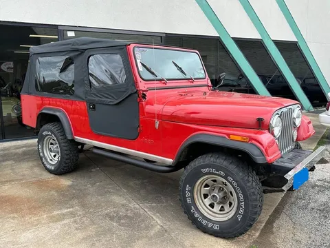 1984 Jeep CJ-8 Scrambler Laredo