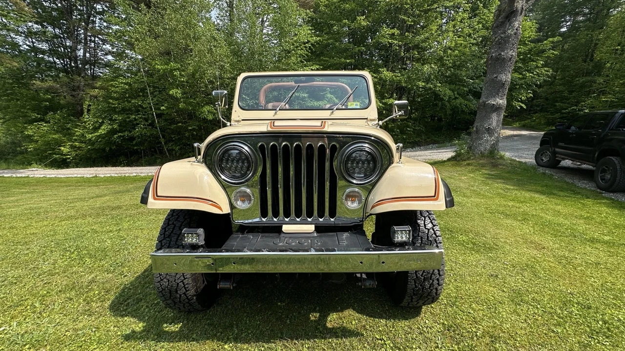 1984 Jeep CJ7 - Image 2 of 21
