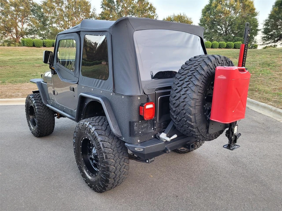 1984 Jeep CJ7 - Image 6 of 15