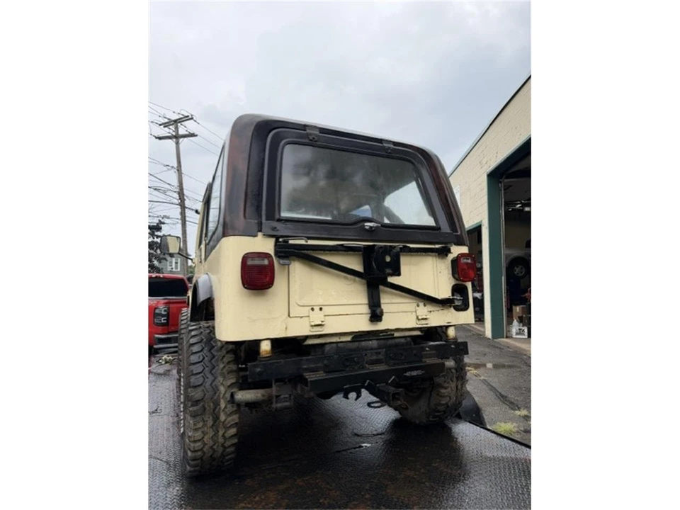 1984 Jeep CJ7 - Image 5 of 24