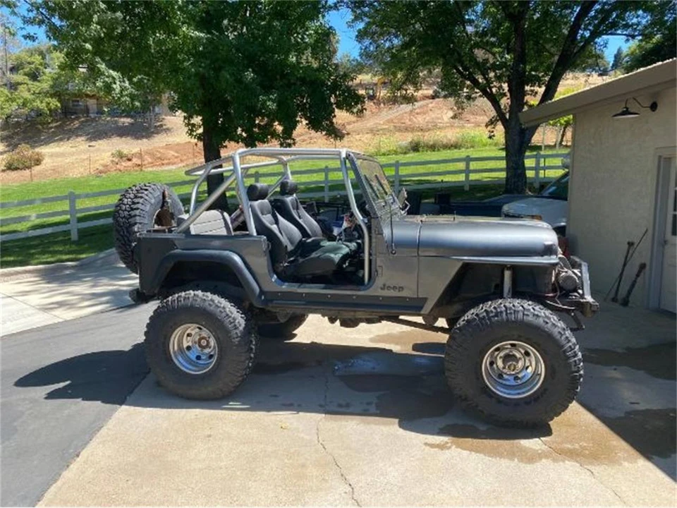 1984 Jeep CJ7 - Image 5 of 14