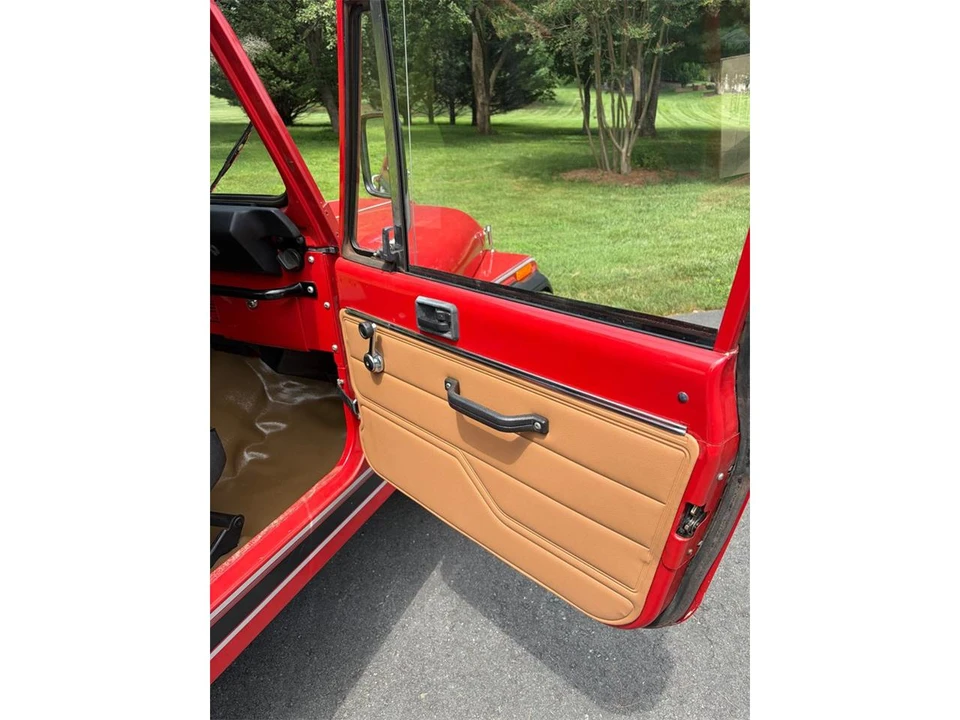 1984 Jeep CJ8 Scrambler - Image 16 of 18