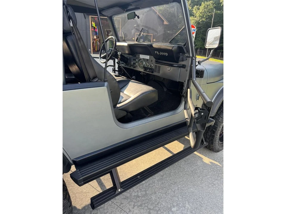 1984 Jeep CJ8 Scrambler - Image 15 of 26