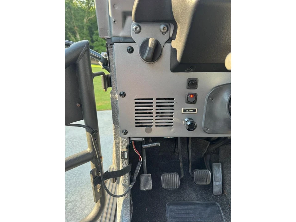 1984 Jeep CJ8 Scrambler - Image 13 of 26