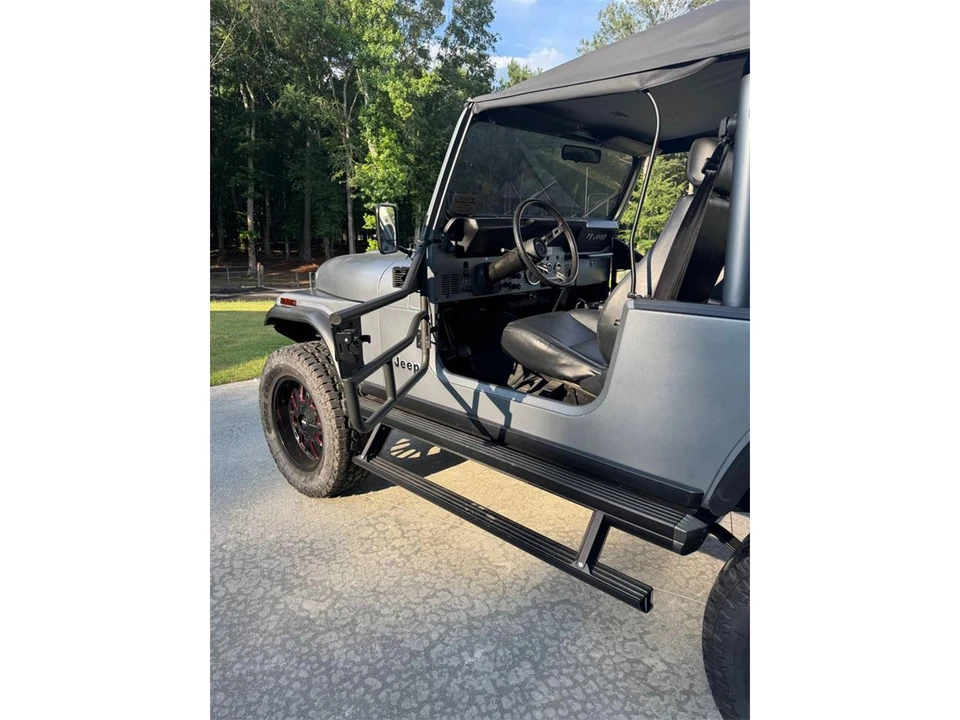1984 Jeep CJ8 Scrambler - Image 10 of 26