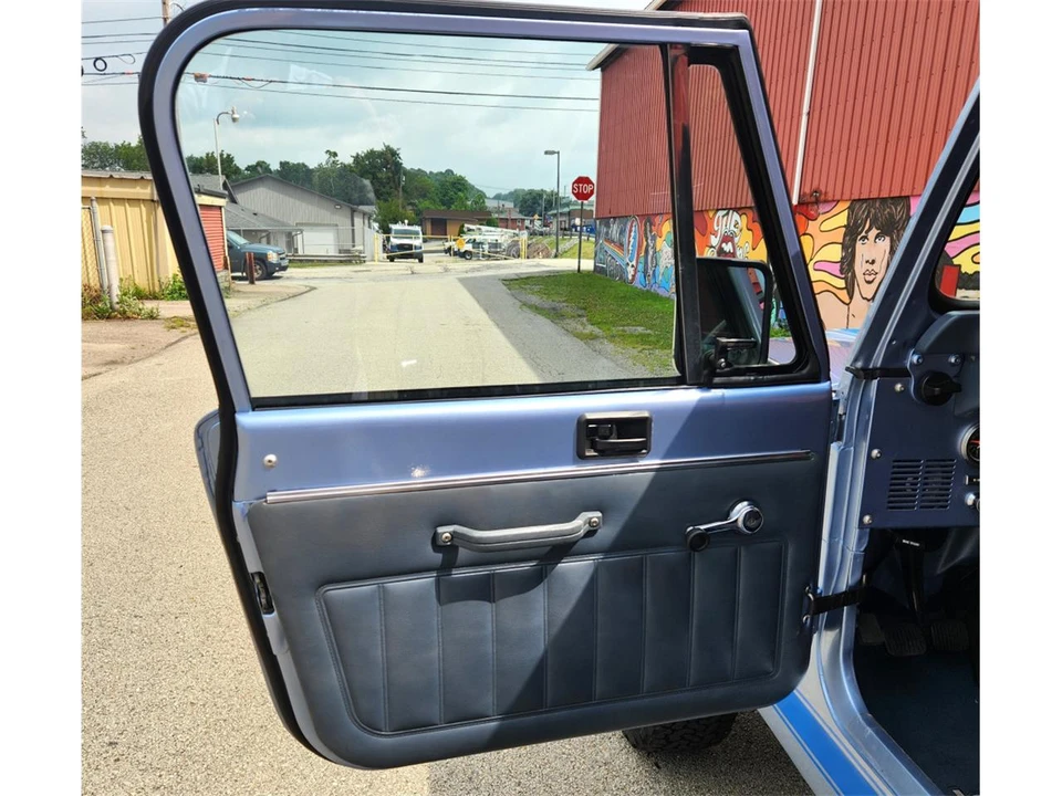 1984 Jeep CJ8 Scrambler - Image 10 of 25