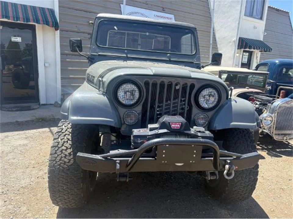 1984 Jeep CJ8 Scrambler - Image 15 of 16