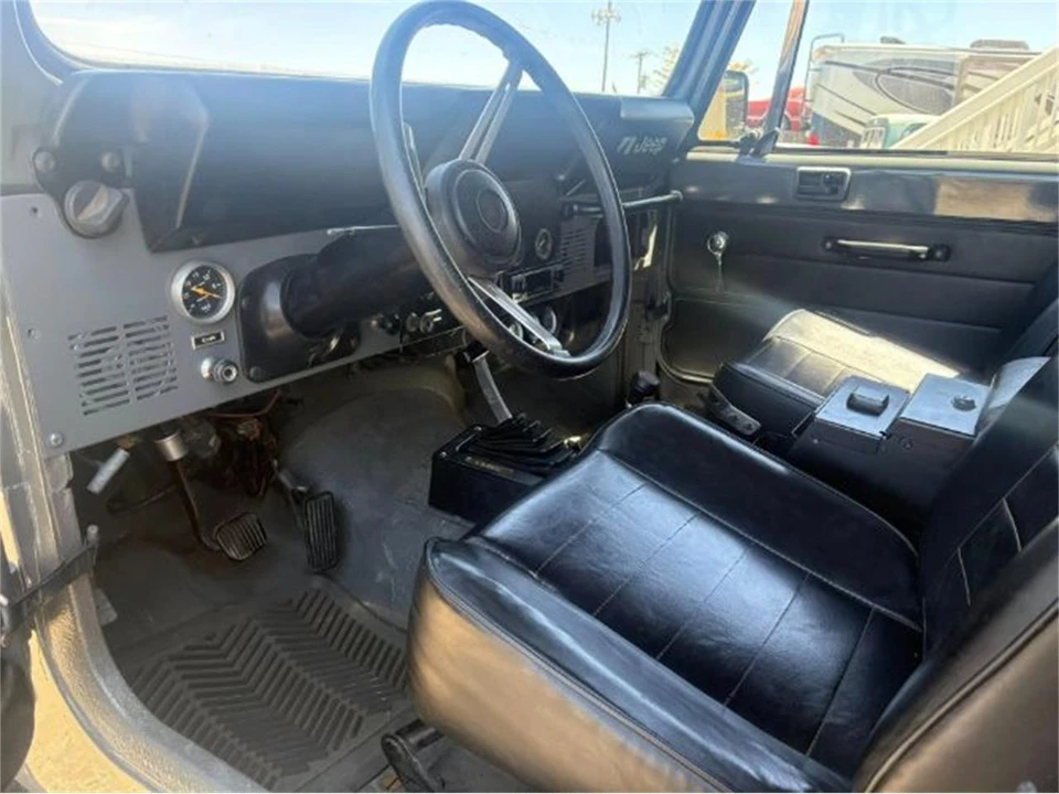 1984 Jeep CJ8 Scrambler - Image 11 of 16