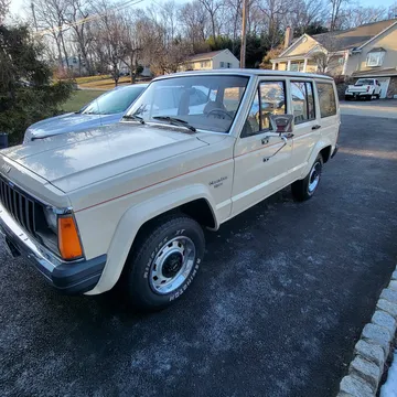 1984 Jeep Cherokee XJ