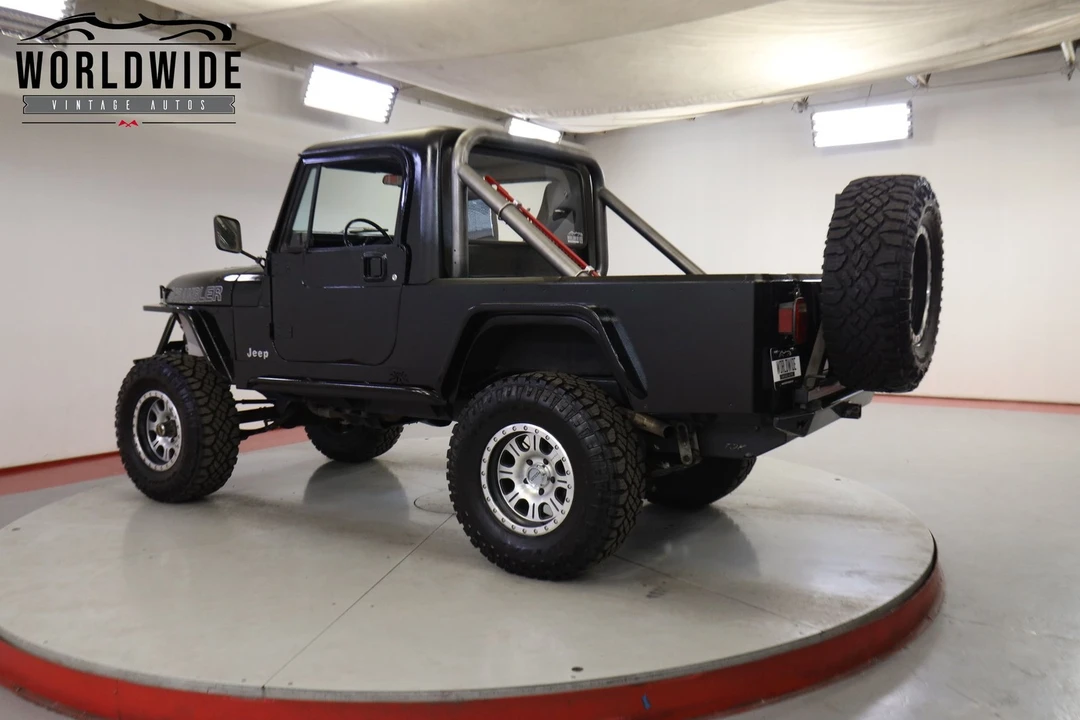 1984 Jeep CJ8 Scrambler - Image 5 of 12