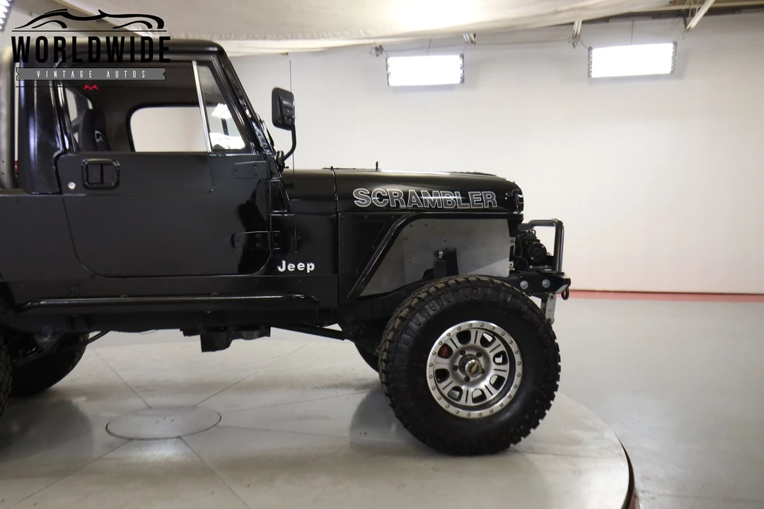 1984 Jeep CJ8 Scrambler - Image 8 of 12