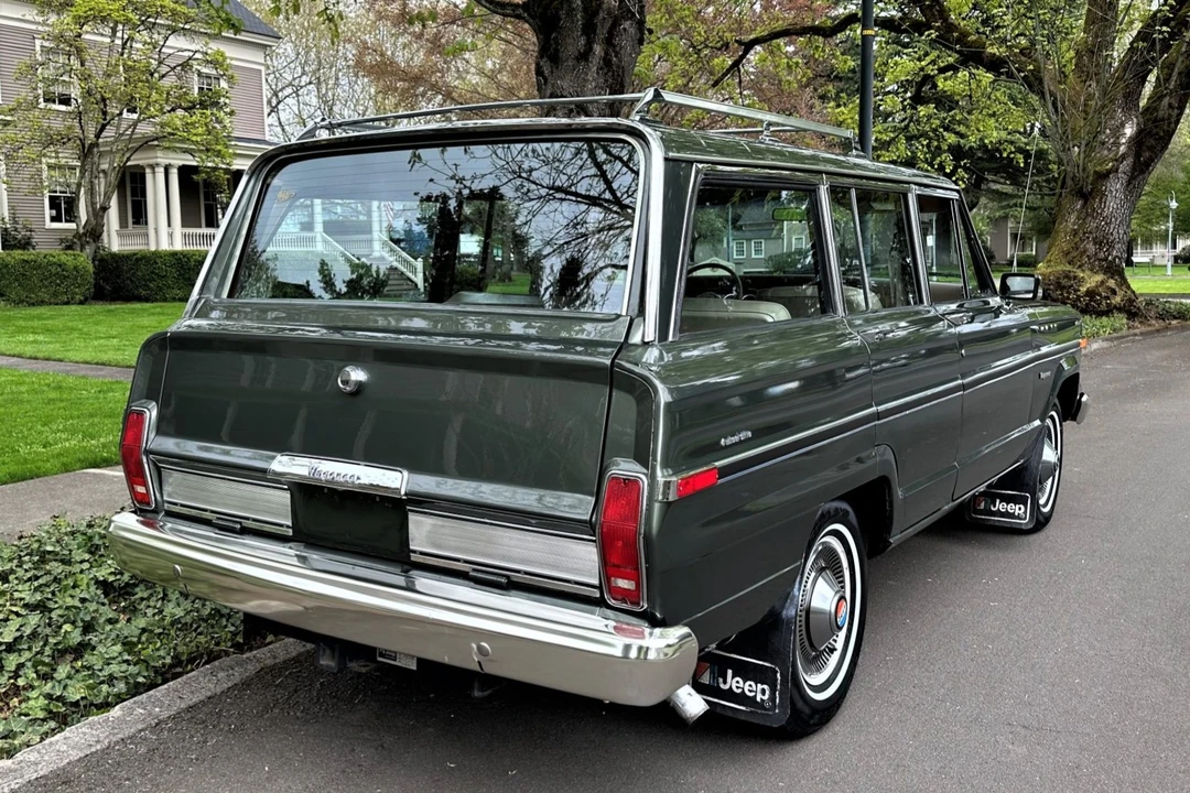1984 Jeep SJ Wagoneer - Image 16 of 31